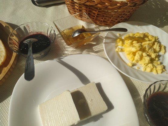 Ushqime tradicionale te zones Lepushe, Restorant Hotel Alpini Lepushe, Restorant Bujtina Bjeshket e Kelmendit Shkoder, Agro Turizmi Lepushe